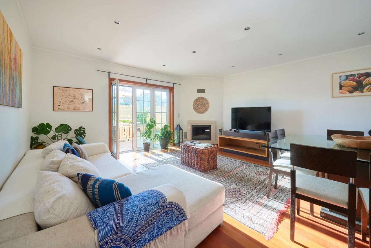 Sunny At Carcavelos Beach, By Timecooler Apartment *