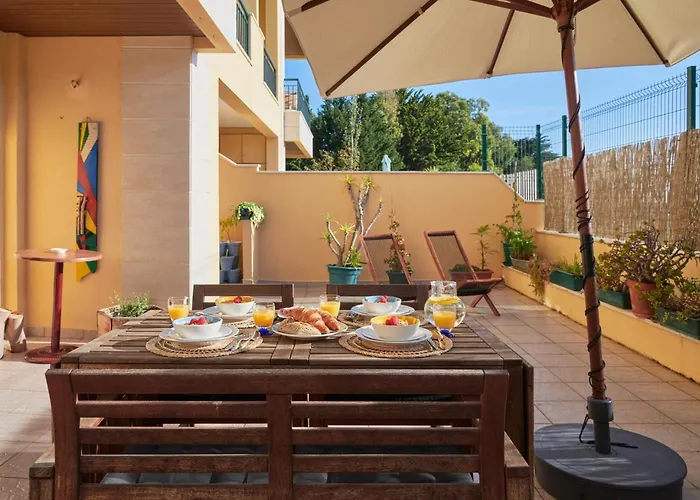 Sunny Apartament At Carcavelos Beach, By Timecooler